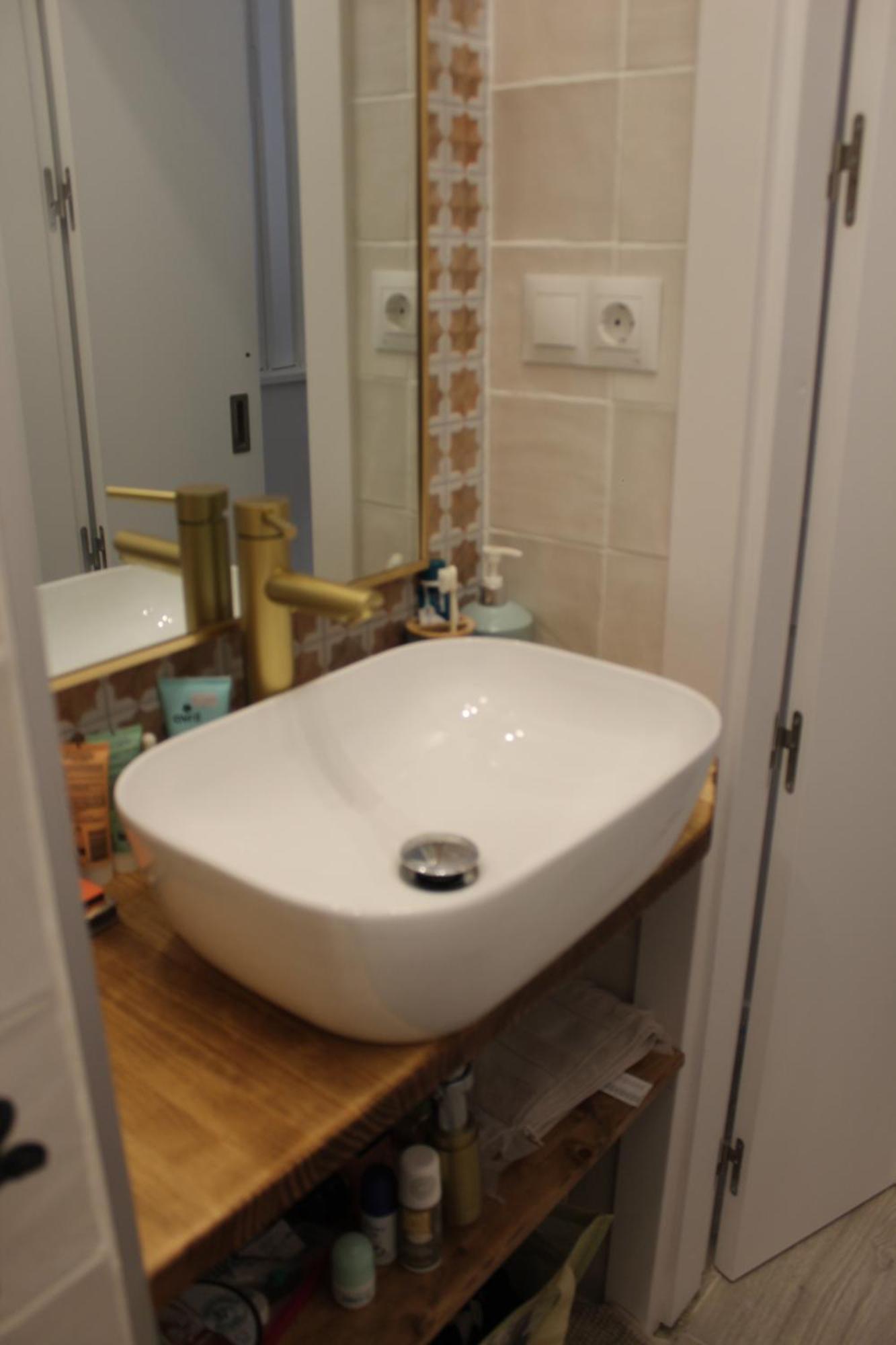 Iyourbasics Lovely Studio Hinestrosa 23 Free Wifi&Ac Malaga Exterior photo